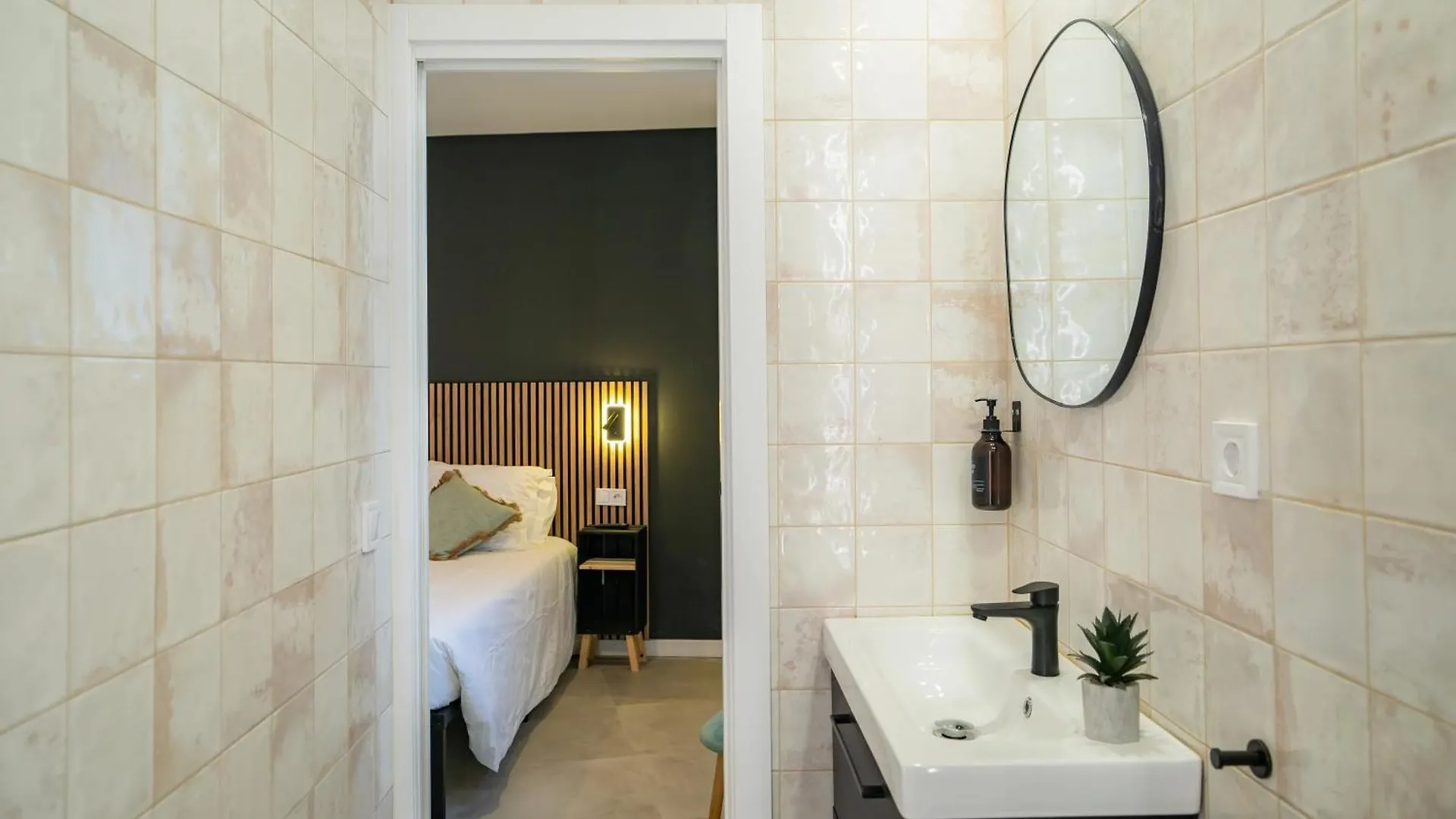 Apartament Nomad Malaga - Airport III 0*,  Hiszpania